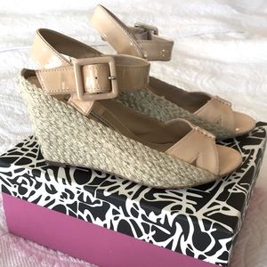 Diane vonFurstenberg wedges